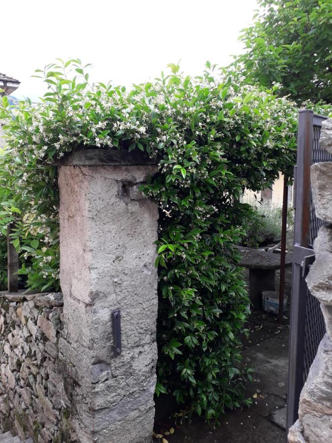 La Casetta Del Ponte Crevoladossola Bagian luar foto