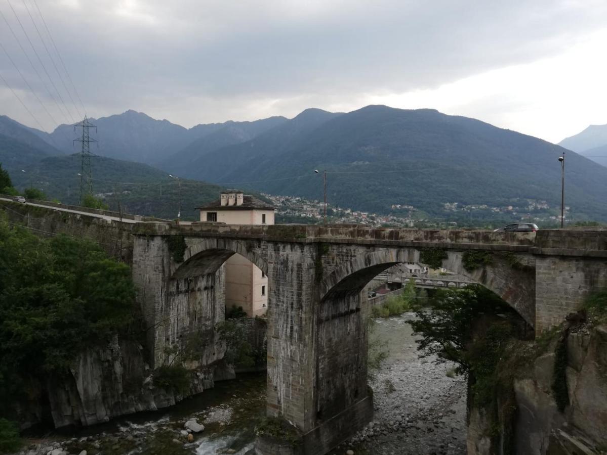 La Casetta Del Ponte Crevoladossola Bagian luar foto